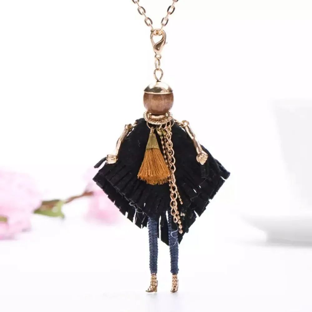 PONCHO FASHIONISTA Doll Long Necklace!
